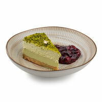 Pistachio cheesecake with cherry confiture
